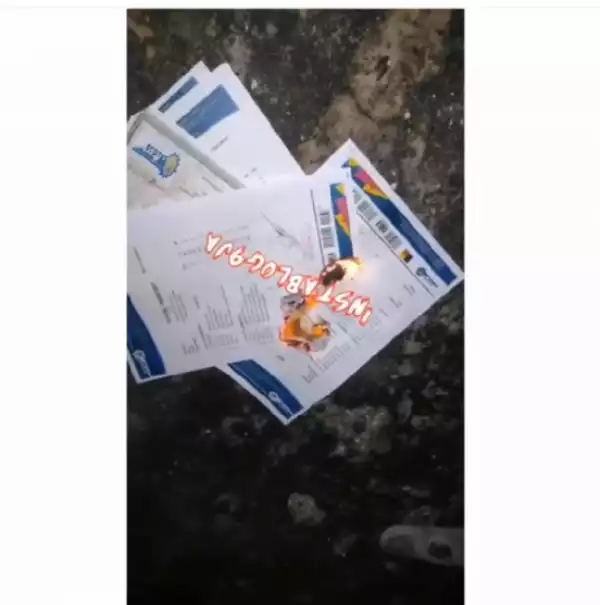 Boy Burns All His Certificates; Explains Why (Video)